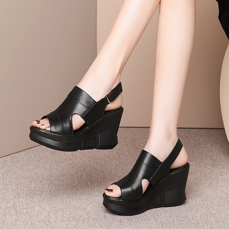 Women's Minimalist Low-Top Ankle Strap Wedge Sandals - Image 3