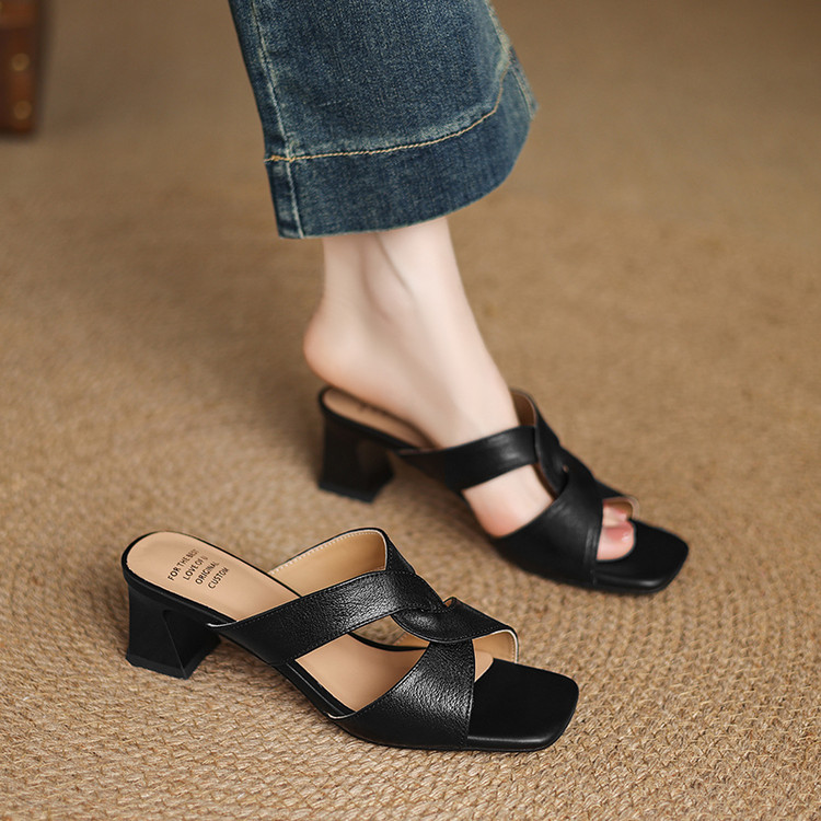 Women's Retro One-Strap Slides with Chunky Heel - Style q.html - Image 4